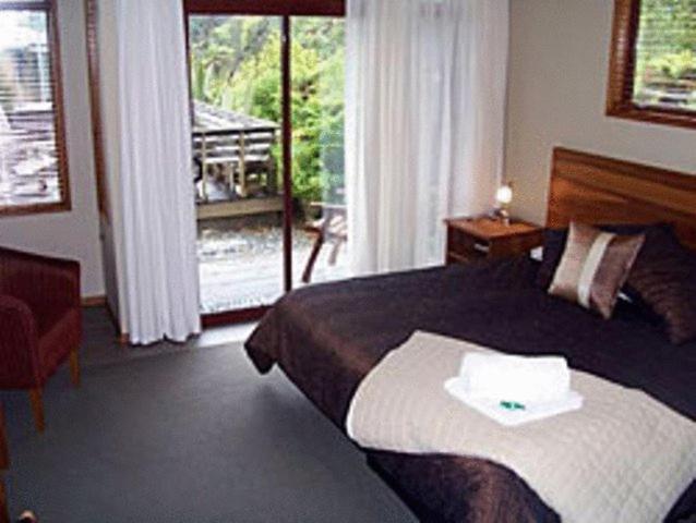 Mahitahi Lodge Брюс-Бей Номер фото